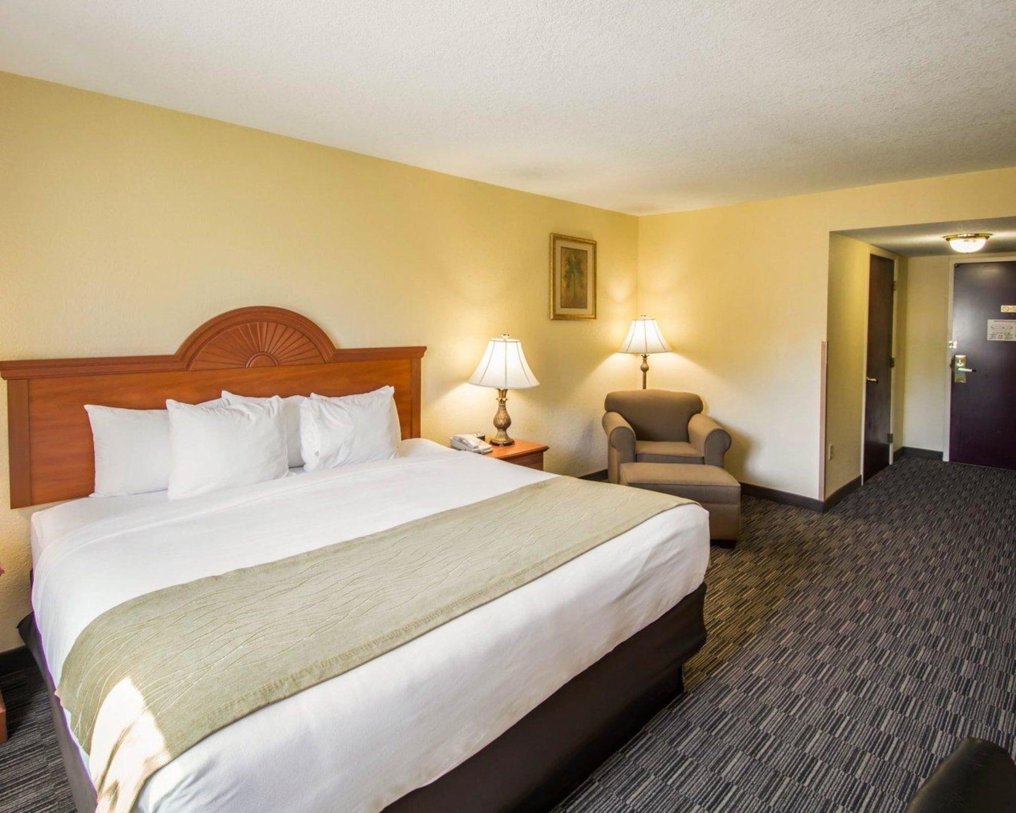 Comfort Inn & Suites Jupiter I-95 Exterior photo